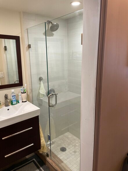 Building Photo - 200 Ipswich St