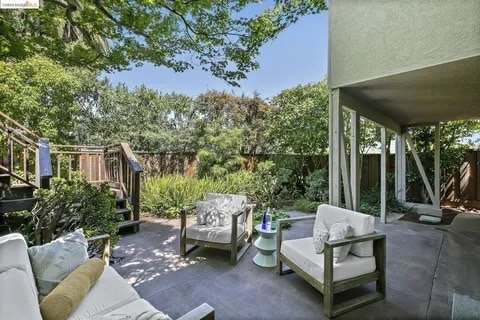 Building Photo - 4254 Gregory St