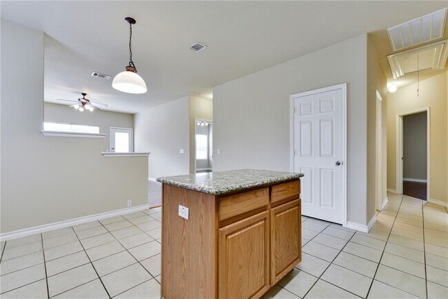 Building Photo - 20817 Silverbell Ln