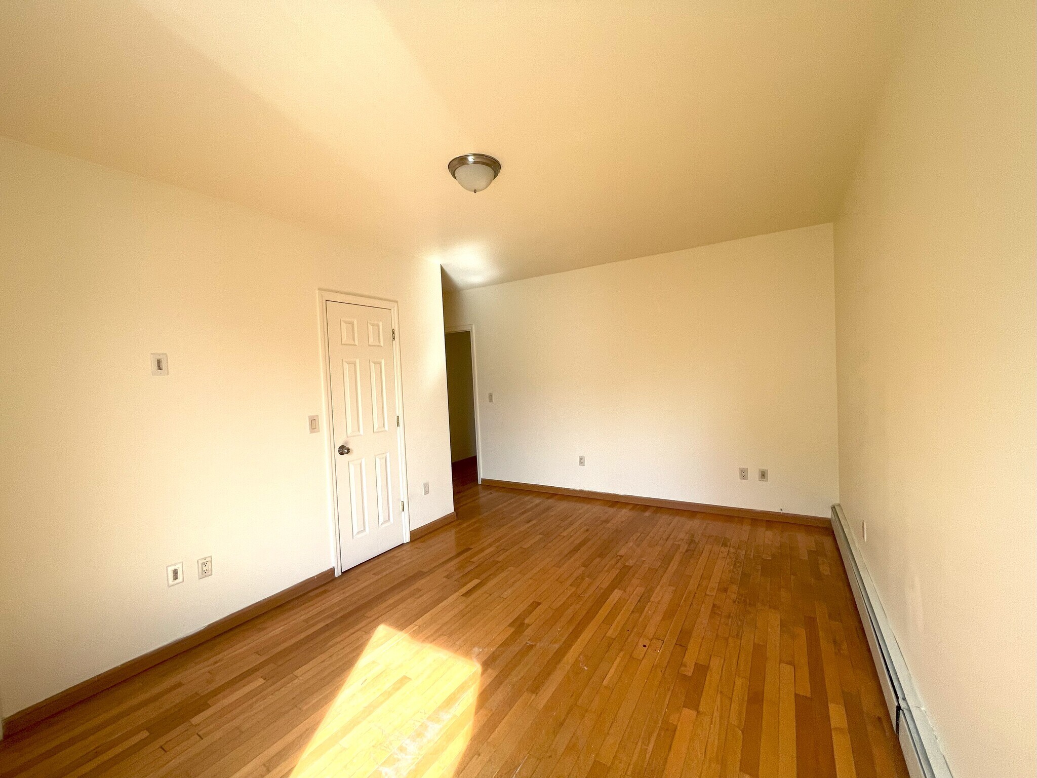 Building Photo - 217 Graff Ave