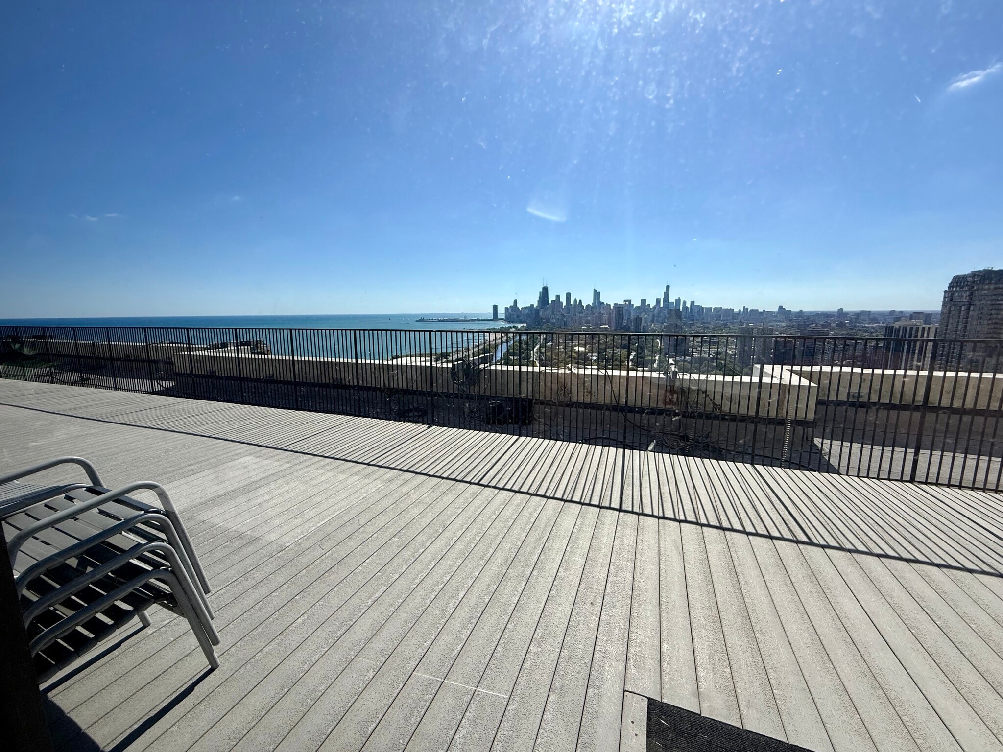Rooftop deck - 2800 N Lake Shore Dr