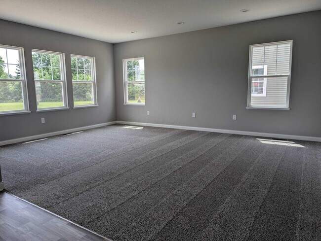 Building Photo - 7301 Aster Wy