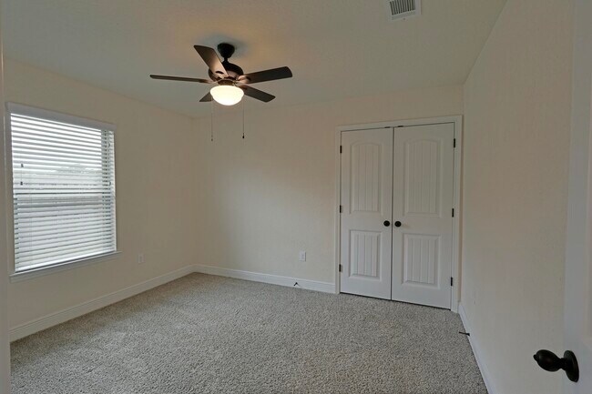 Building Photo - 6114 Redberry Dr