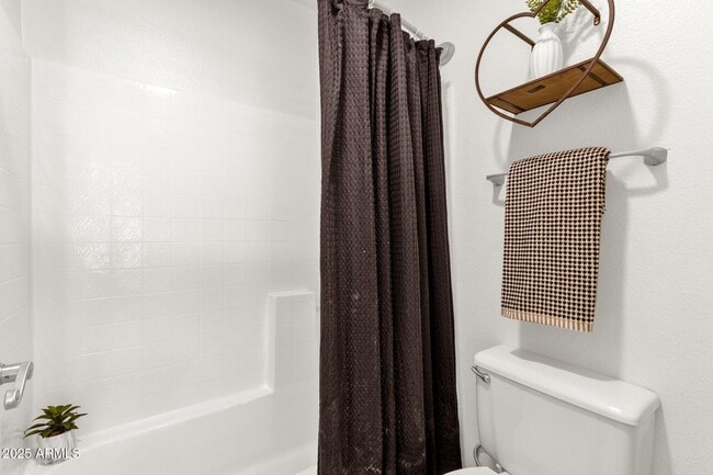 Building Photo - 13636 N Saguaro Blvd