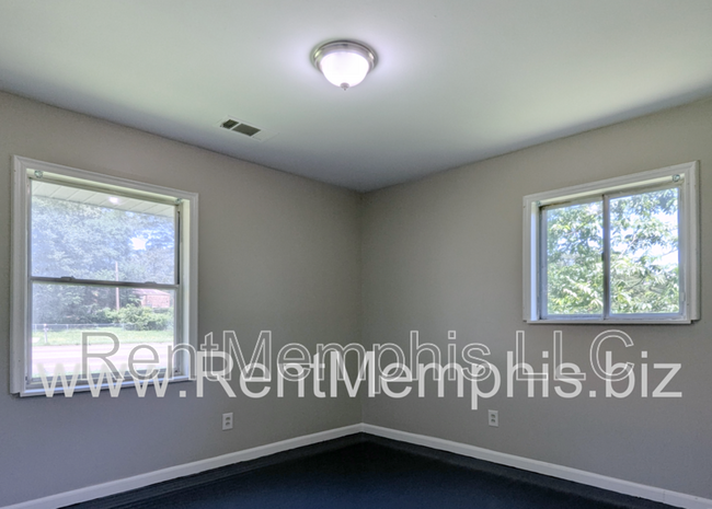 Building Photo - 3560 Ramill Rd
