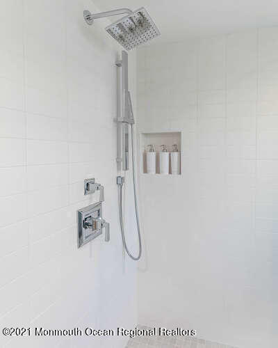 Building Photo - 916 Ocean Ave