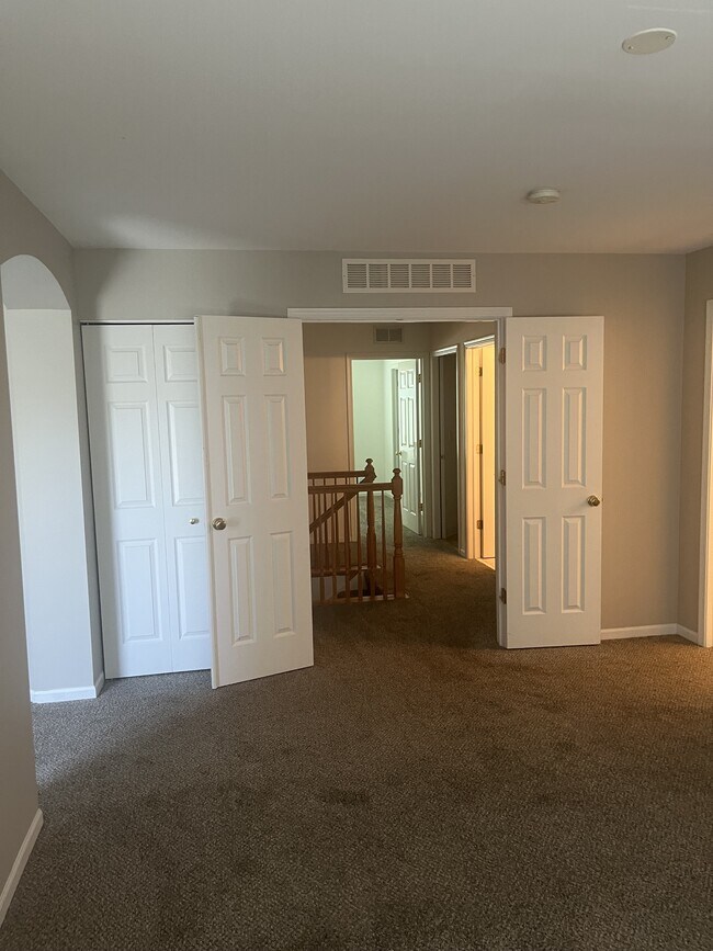 Building Photo - 5752 Wildspring Dr