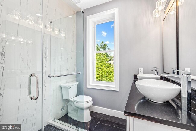 Building Photo - 36 U St NW