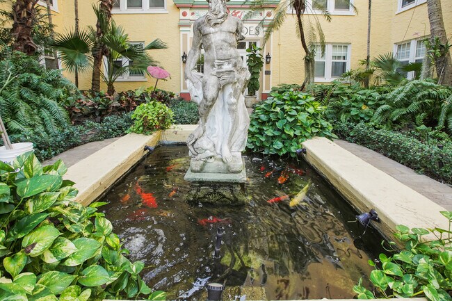 Building Photo - 536 14th St