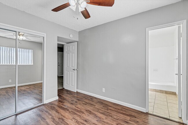 Floorplan - 709-15 Northgate