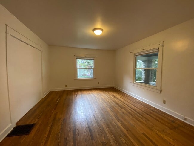 Building Photo - Available August 20th, 2026!