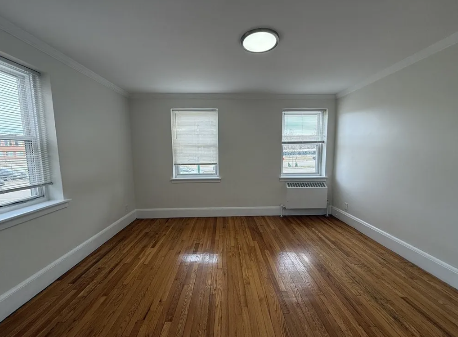 Building Photo - 491 Arborway
