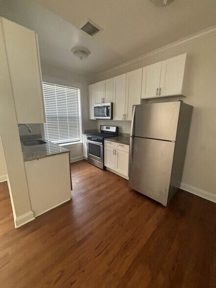 Primary Photo - 1654 W Wallen Ave