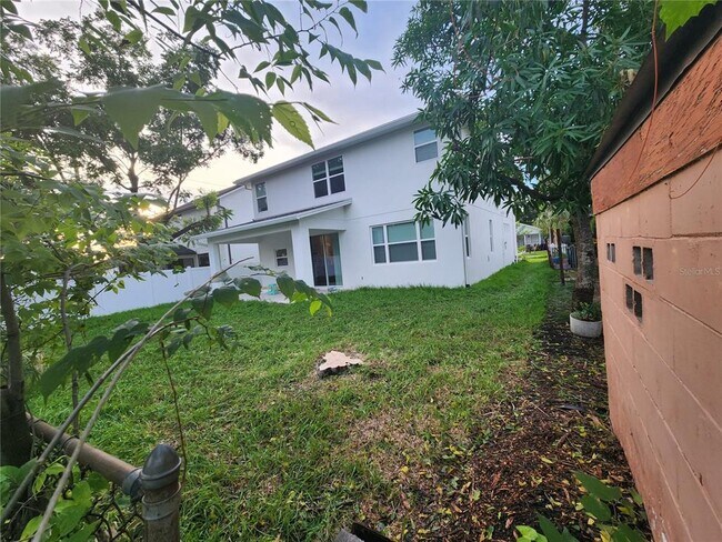 Building Photo - 4119 W Nassau St