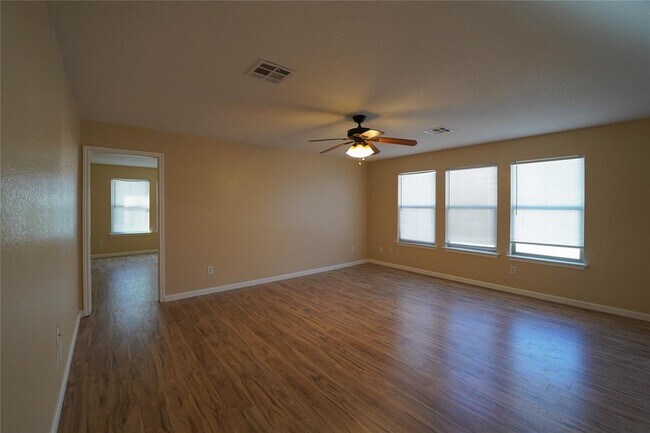 Building Photo - 5520 Alomar Cove