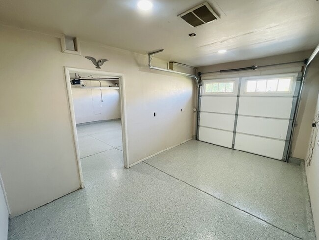 Building Photo - 28937 Biarritz Ct