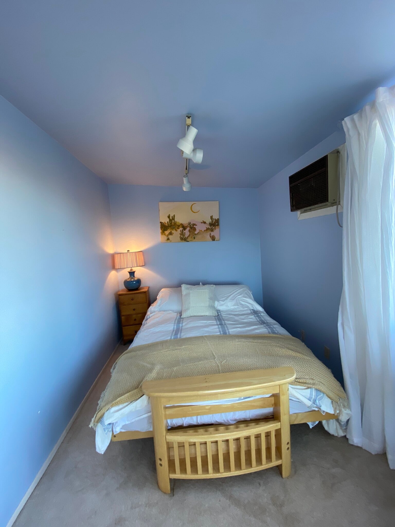 Bonus Room with Double Bed - 8080 Sunset Rd