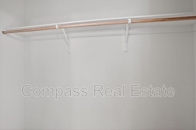 Building Photo - 3814 Norbridge Ave