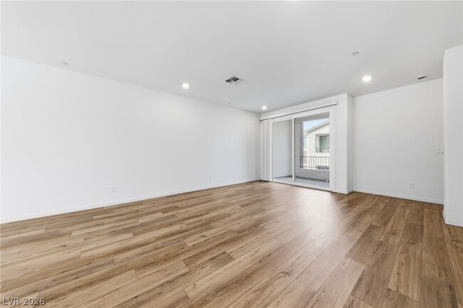 Building Photo - 9238 Soho Sky Ct