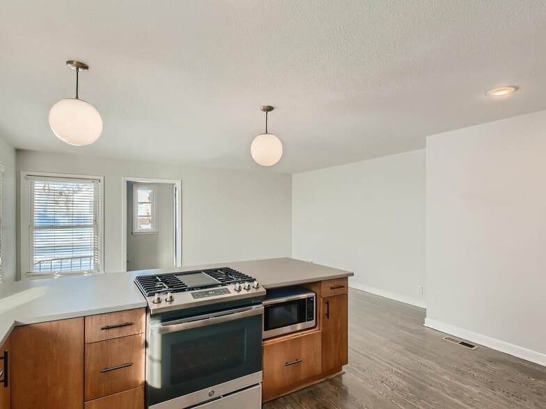 Building Photo - 1316 Oxford St