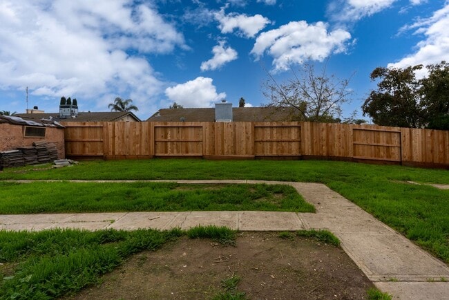 Building Photo - 101 Citrus Ave