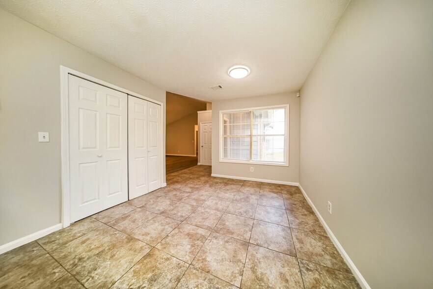 Building Photo - 5951 Old Wellborn Trce