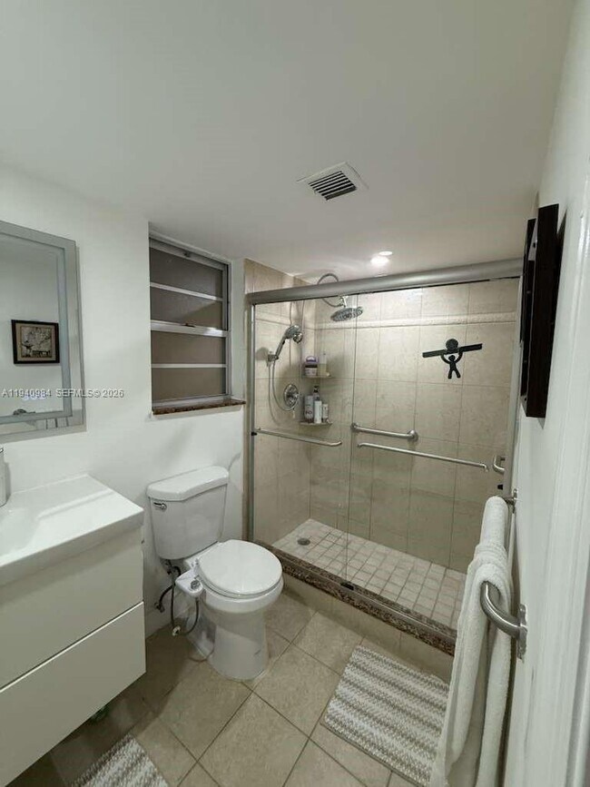 Building Photo - 2731 NE 14th Street Causeway