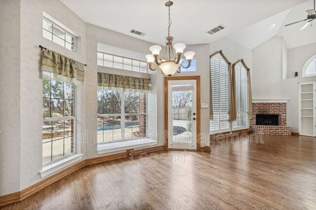 Building Photo - 5004 Seville Ln