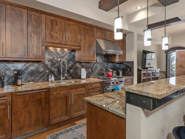 Building Photo - 7 Elkstone Pl