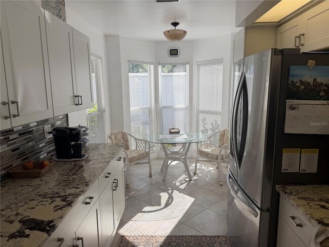 Building Photo - 880 Bird Bay Dr W