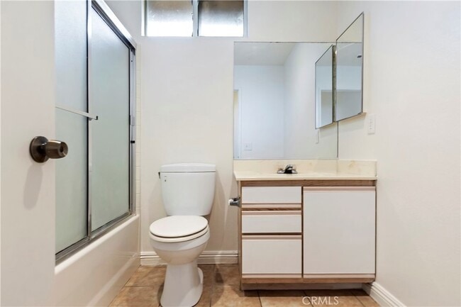 Building Photo - 20721 Roseton Ave