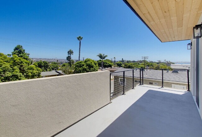 Building Photo - Breathtaking Bay Views & Large Private Deck - Walking Distance To Mission Bay