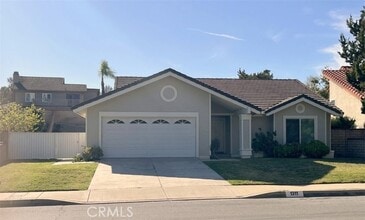 Building Photo - 1311 Longview Dr