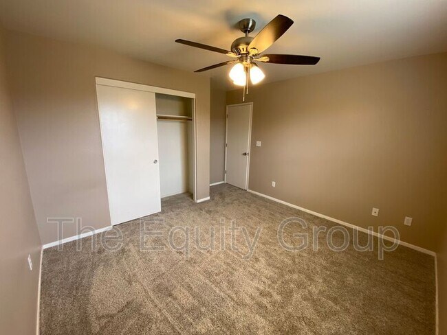 Building Photo - 4421 W Elkhorn Ave