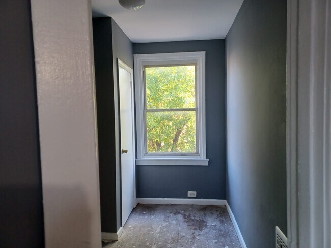 Building Photo - 2699 S Robinson St