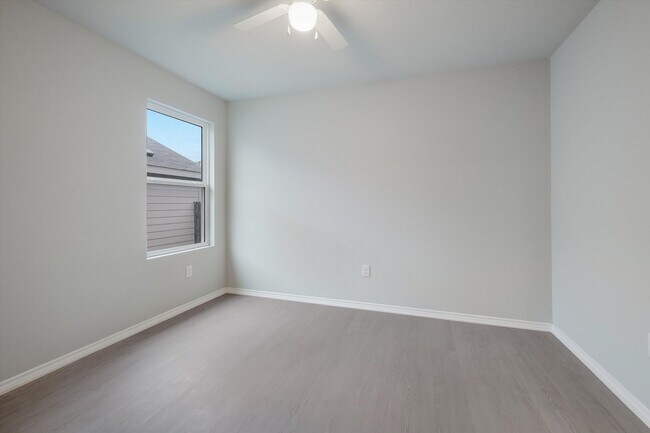 Building Photo - Open-Concept Living with New Flooring