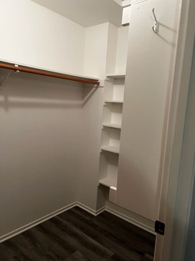 Building Photo - 600 Tuohy St