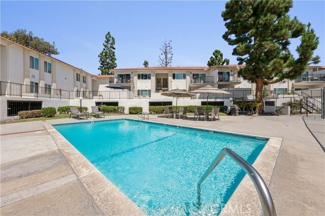 Building Photo - 18225 Kingsdale Ave