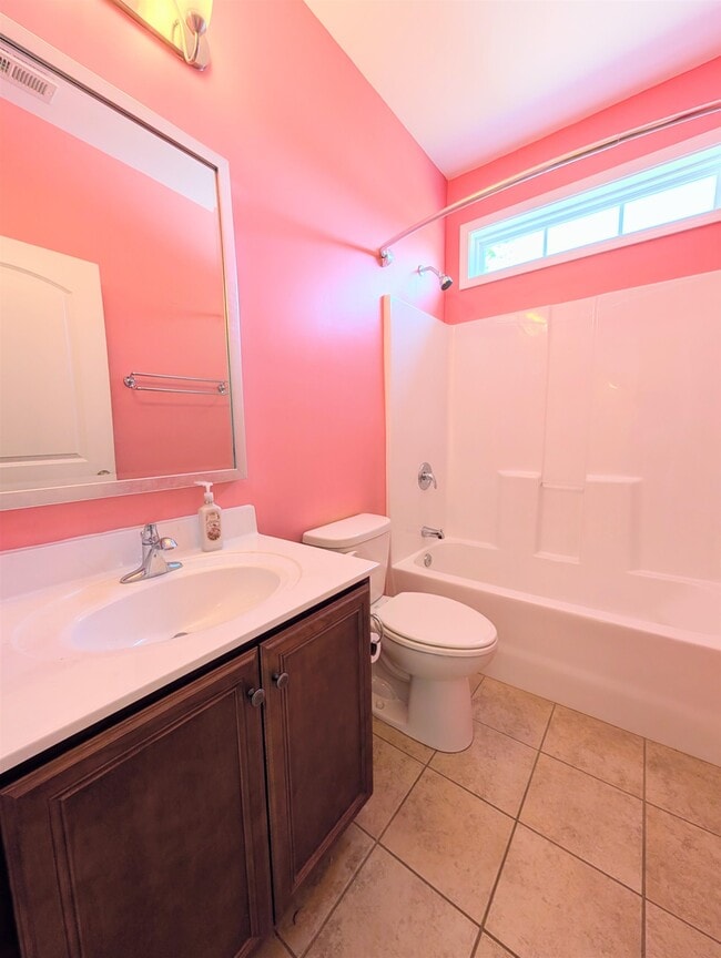 Building Photo - 244 Belclare Way