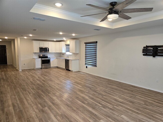 Building Photo - 1126 Ainsley Ln