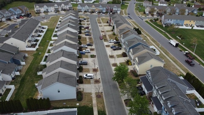 Building Photo - 2822 Hopeton Ct