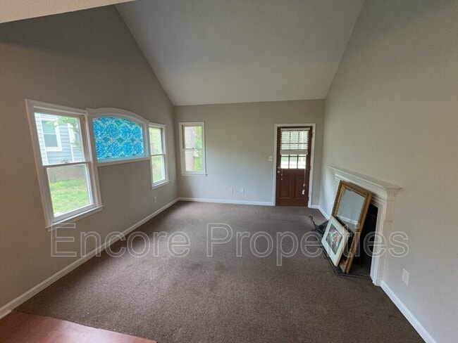 Building Photo - 5120 Lundy Dr