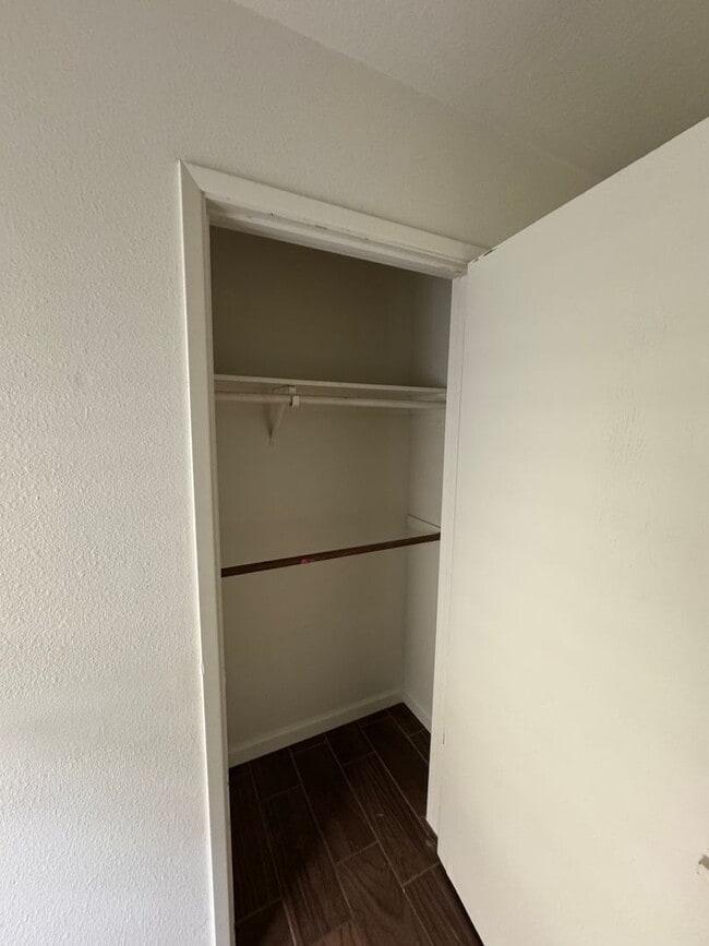 Building Photo - 1107 Wimbledon Dr