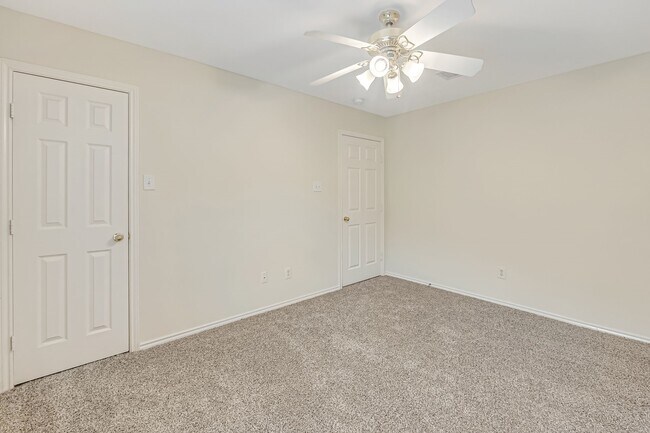 Building Photo - 21930 Bronze Leaf Dr