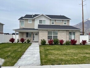 Building Photo - 1448 W 350 N