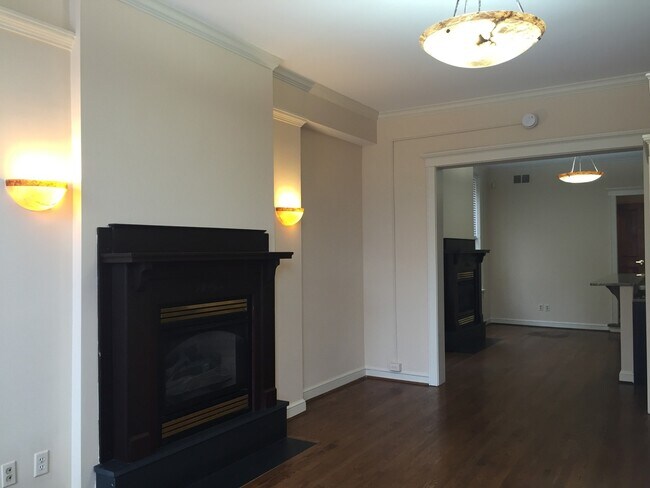 Building Photo - 318 Greenup St