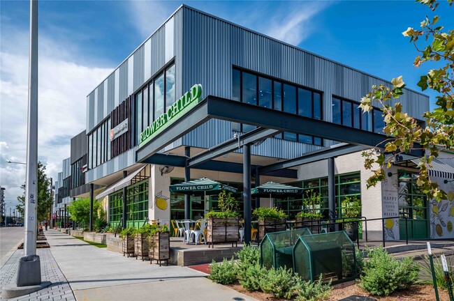 Building Photo - 1141 W 18th St