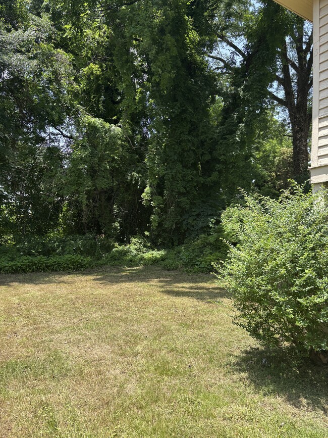 Building Photo - 2808 N Patterson Ave