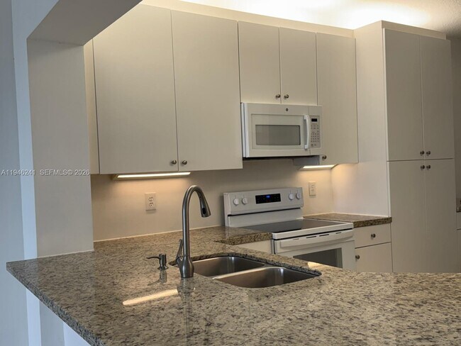 Building Photo - 10730 NW 66th St