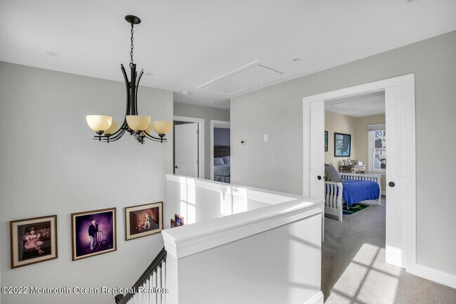 Building Photo - 812 Claridge Dr